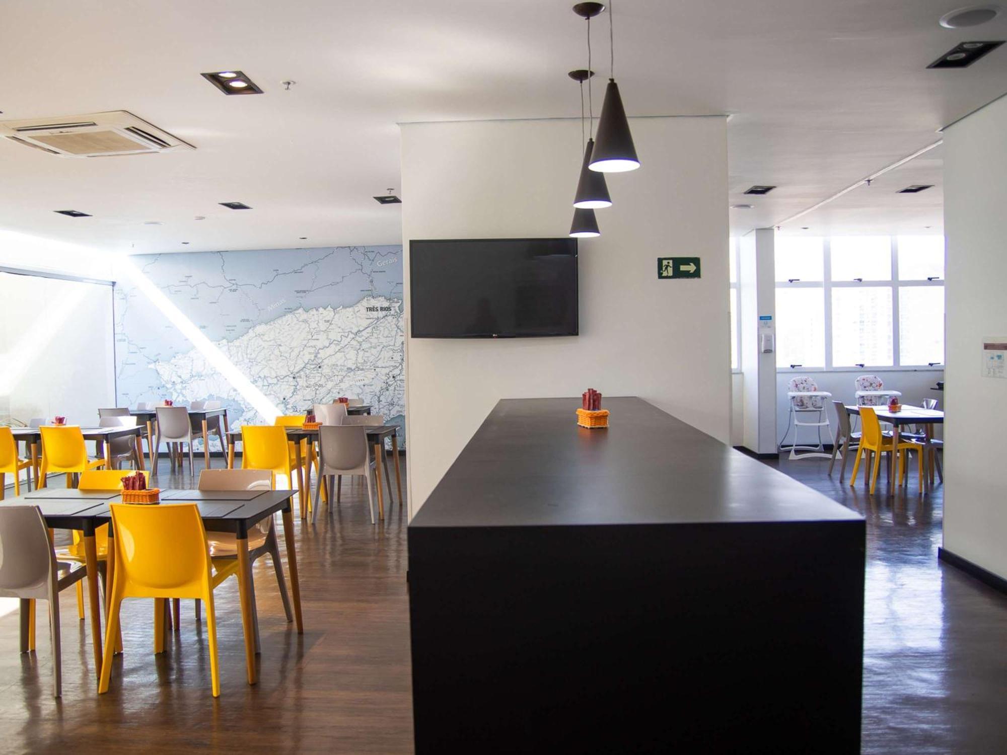 Ibis Styles Tres Rios Hotel Exterior foto